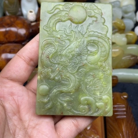 未镶嵌蛇纹石玉颈饰34