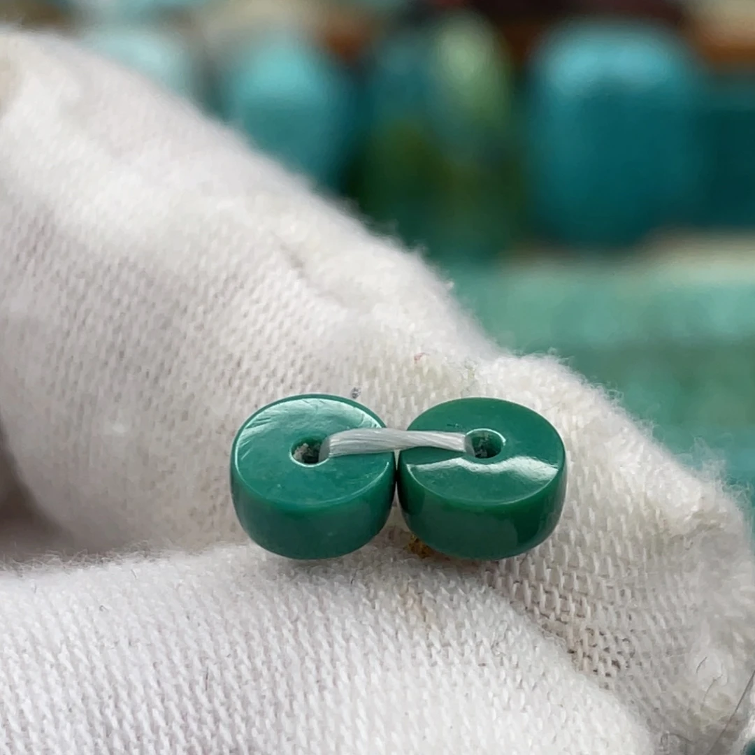 绿松石未镶嵌挂件