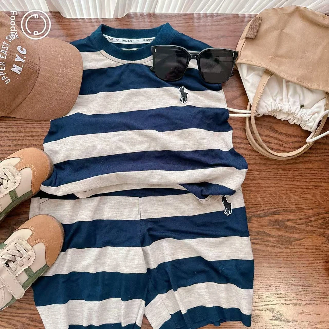 【JMJQ 25716】夏季新款韩版宽条无袖短裤绣标户外休闲运动出游套装