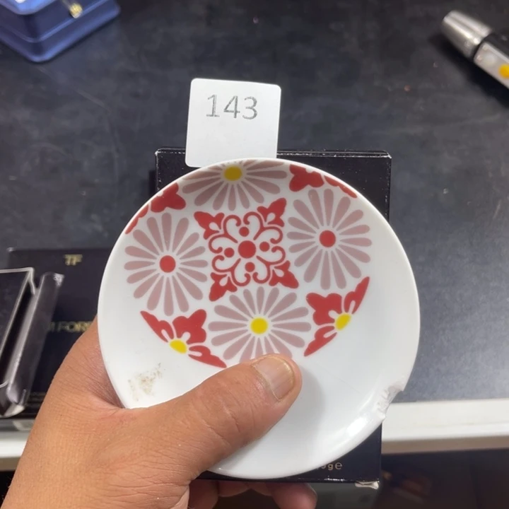 回流瓷器瓷器碎片143
