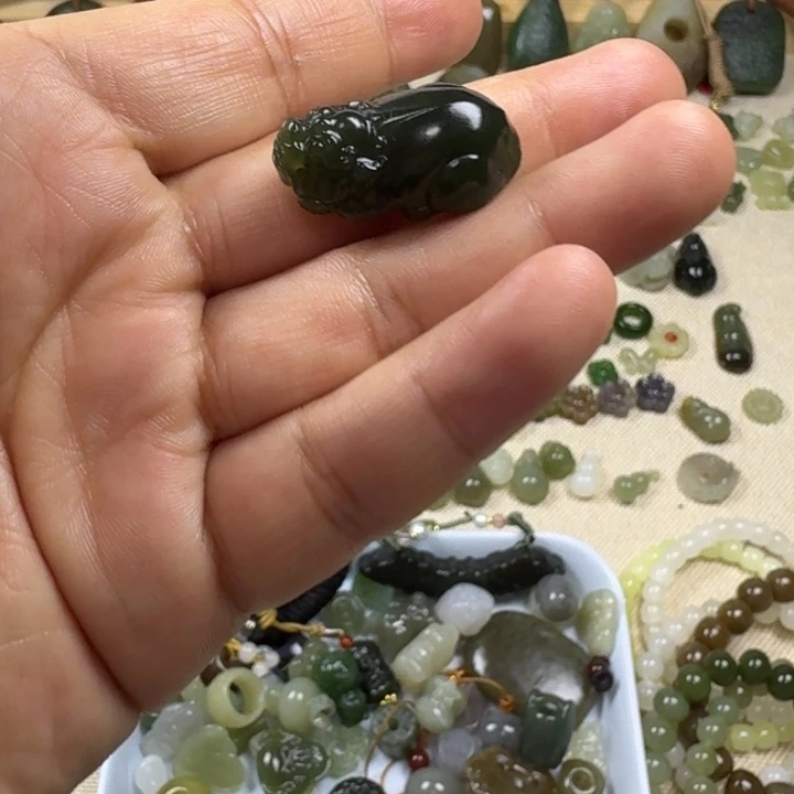 和田玉未镶嵌包链