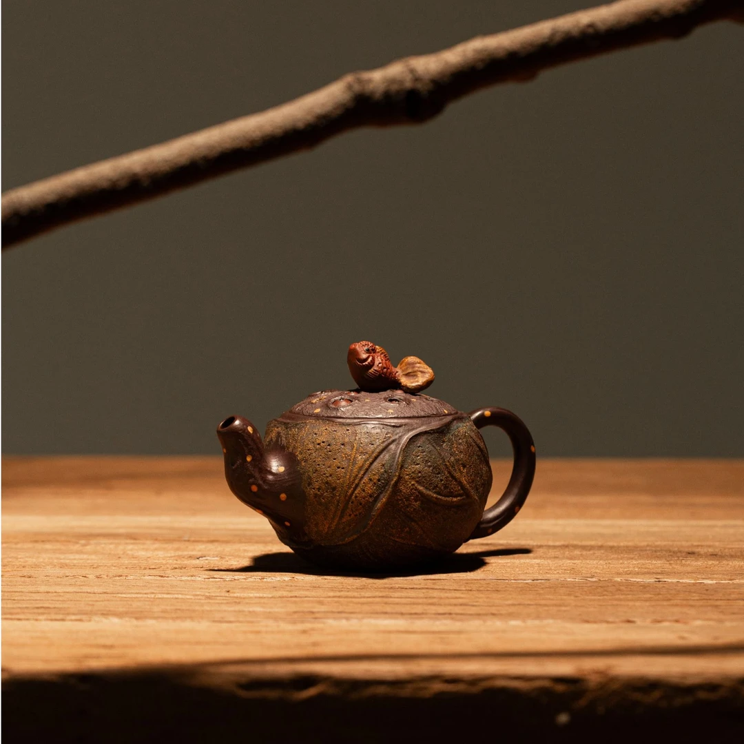 【老班长茶器】紫砂莲莲有鱼壶 200cc