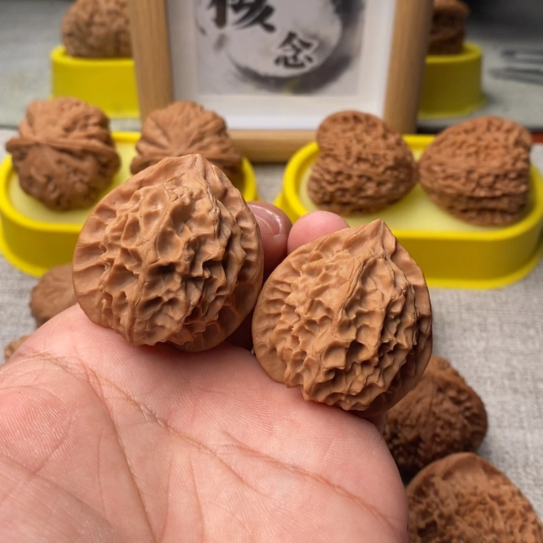 文玩核桃吊坠龙鳞39