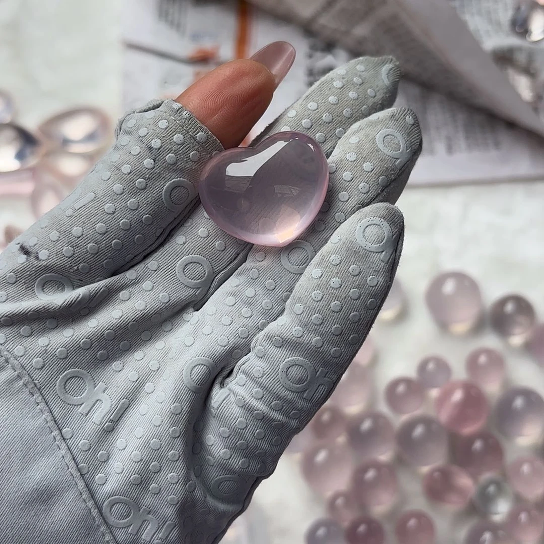 悦*己天然粉水爱心站孔