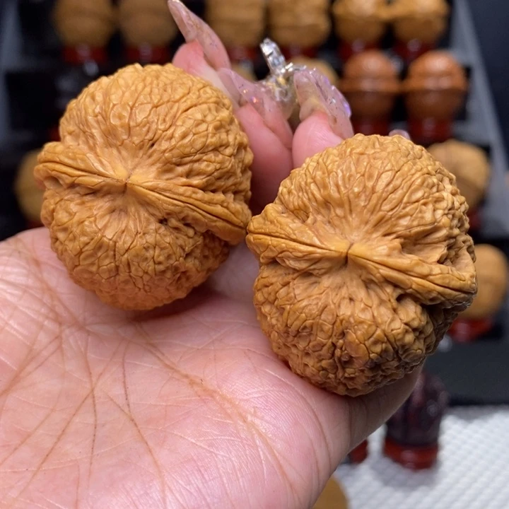 文玩核桃把件铁狮子48号