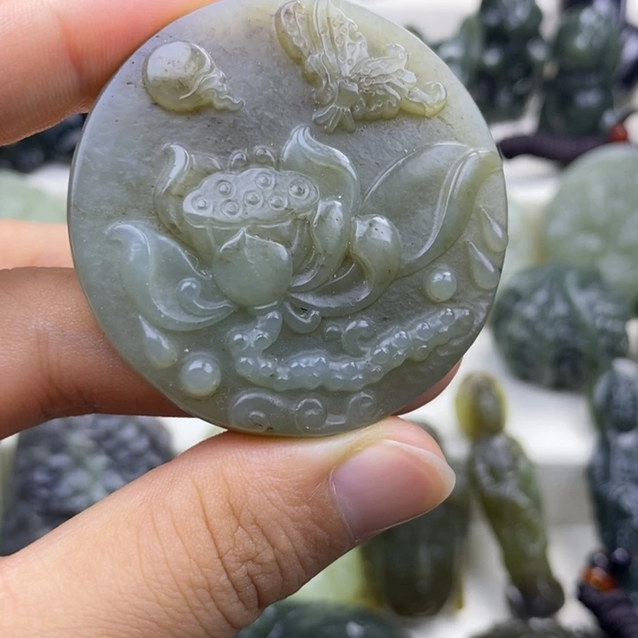 颈饰未镶嵌和田玉