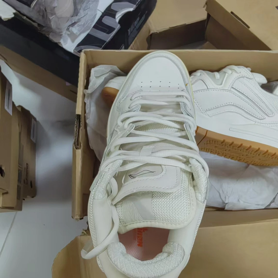 《B品以直播展示为准》（X355)李宁运动鞋 鞋面发黄AETR006