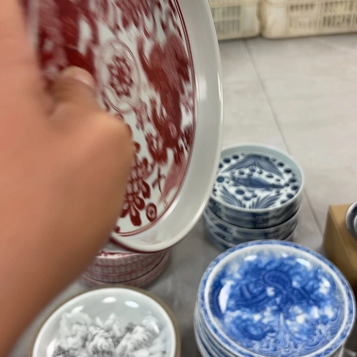 瓷片釉里红狮子大胡乘景德镇