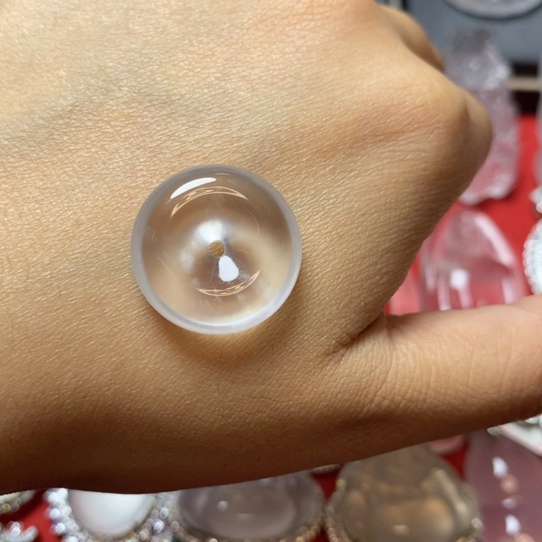 石英质玉未镶嵌吊坠