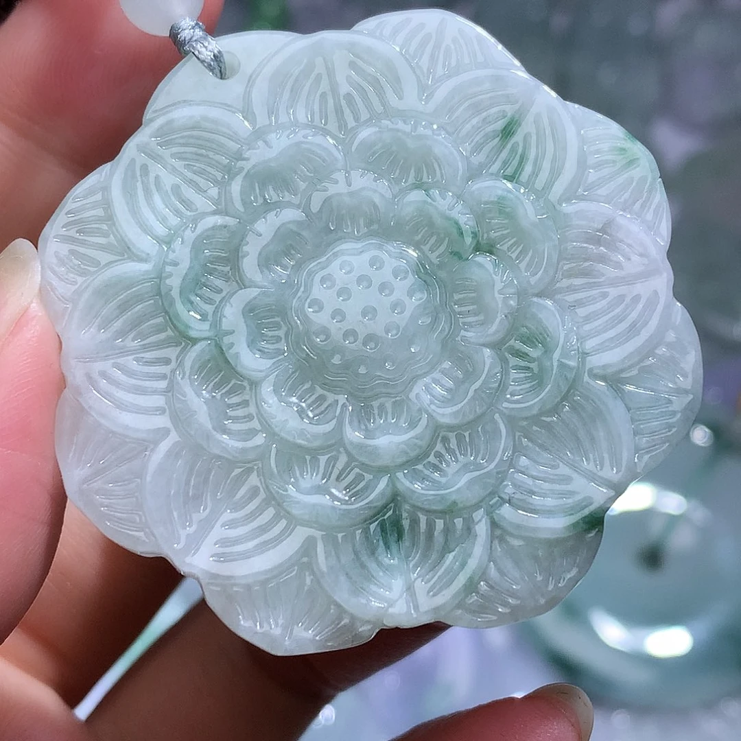 翡翠未镶嵌颈饰564