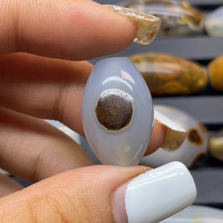 未镶嵌颈饰玛瑙/玉髓