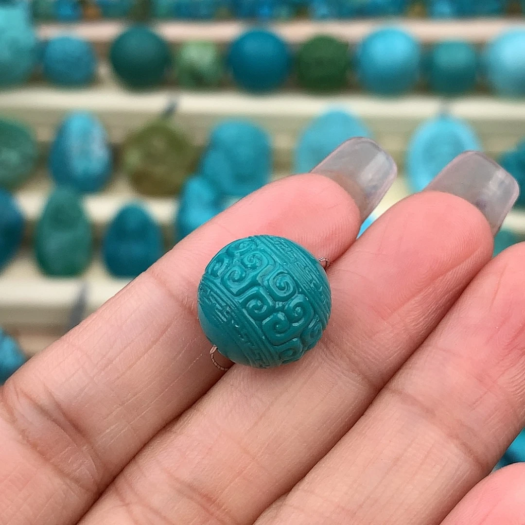 绿松石未镶嵌珠宝奇石13