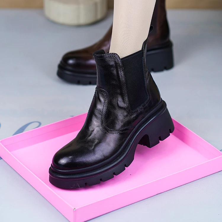 G80415-1新款头层牛皮厚底英伦粗跟圆头复古百搭休闲款软面女短靴