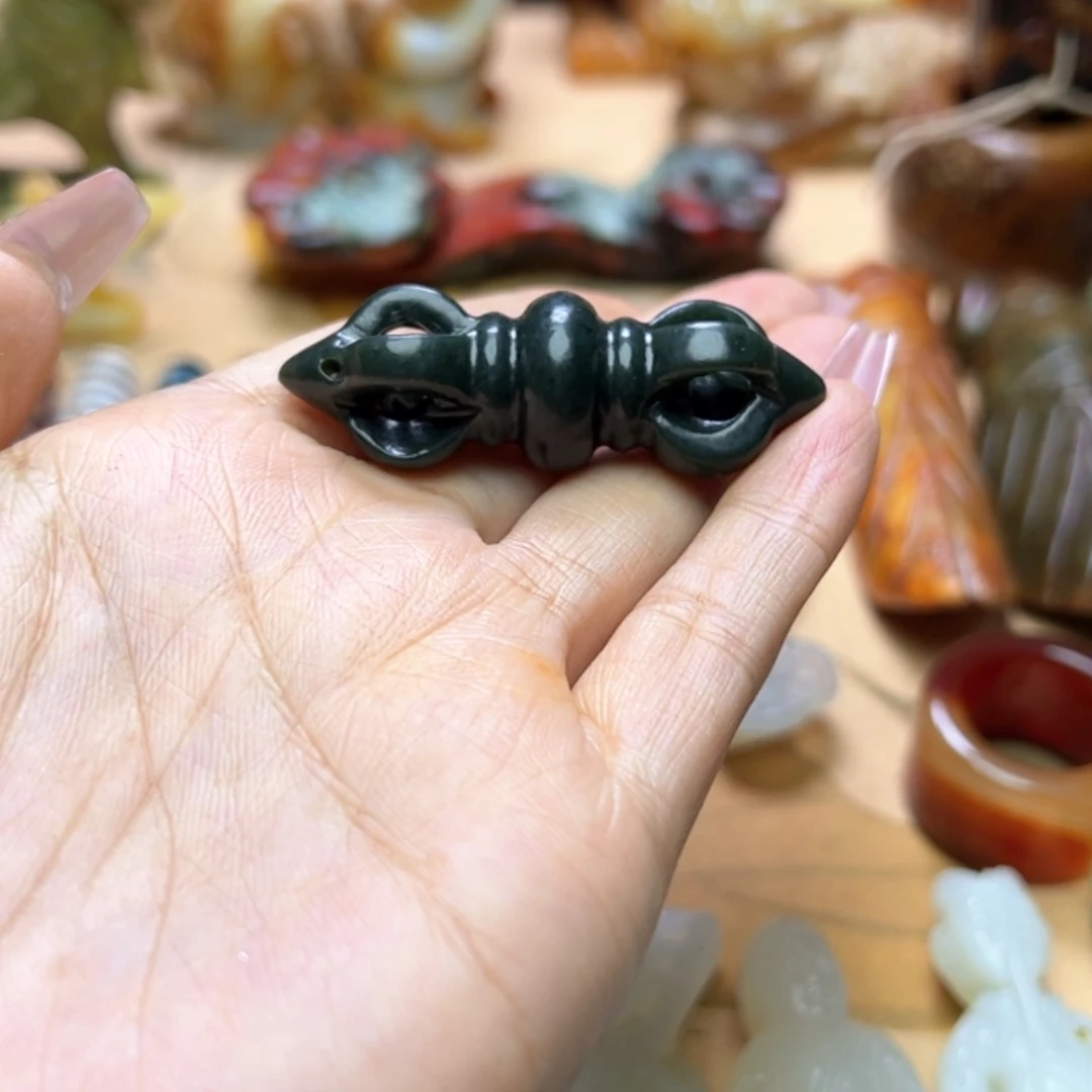 【闪购商品】蛇纹石玉颈饰未镶嵌