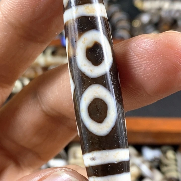 只买单纯的吊坠，没带链子，属的性质。