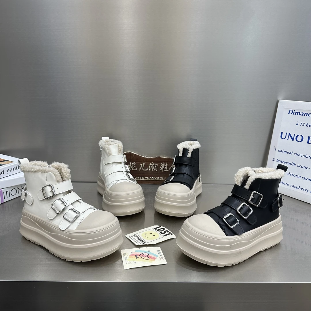 MANGNIER/皮带扣侧拉链厚底圆头短靴冬季加绒保暖减龄学院风女鞋