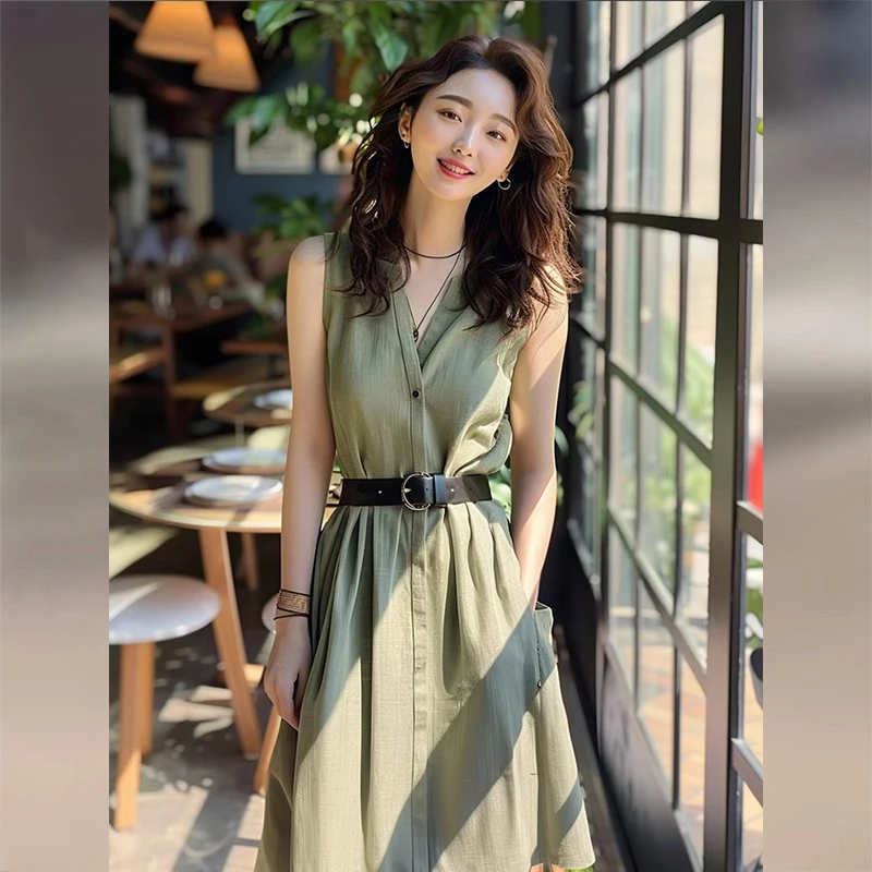 绿色收腰气质今年流行高级感连衣裙夏季新款2025法式设计感裙子女