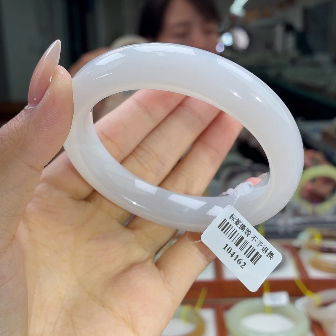 和田玉手镯未镶嵌5657