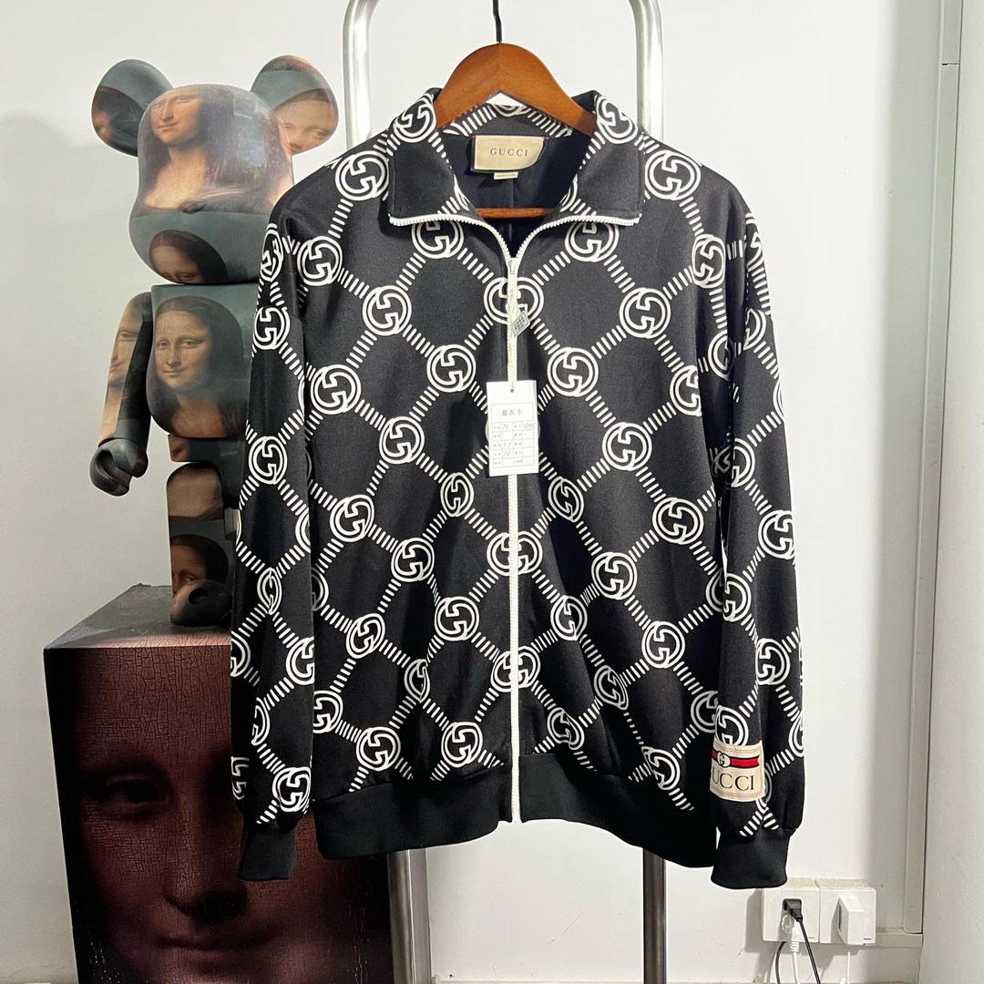 99新 GUCCI/古驰 黑白满印外套 v2405尺码M 衣长70