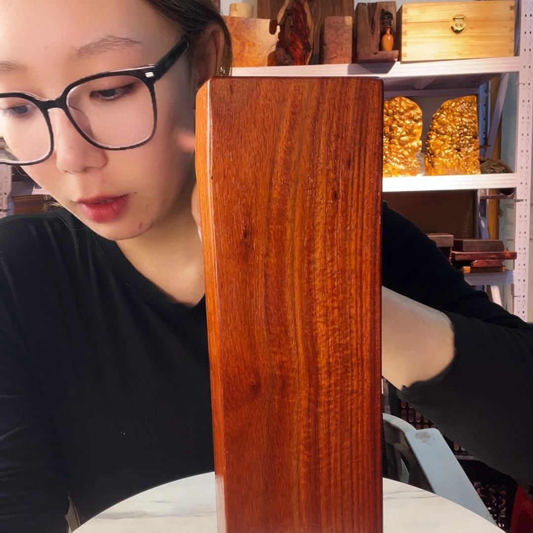 紫檀木类端景台惊*