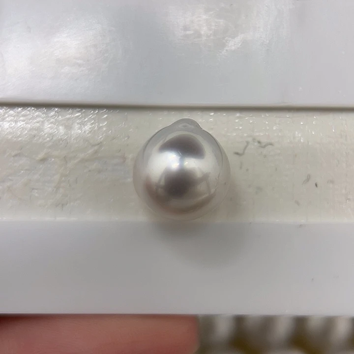 颈饰未镶嵌海水珍珠10.5mm 澳白 银白光H6 强光