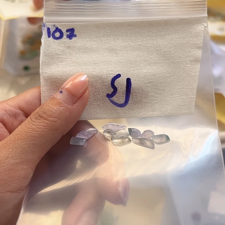马***功未镶嵌定制翡翠不退