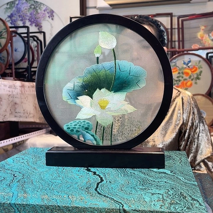 有机玻璃苏绣摆台檀木精工双面