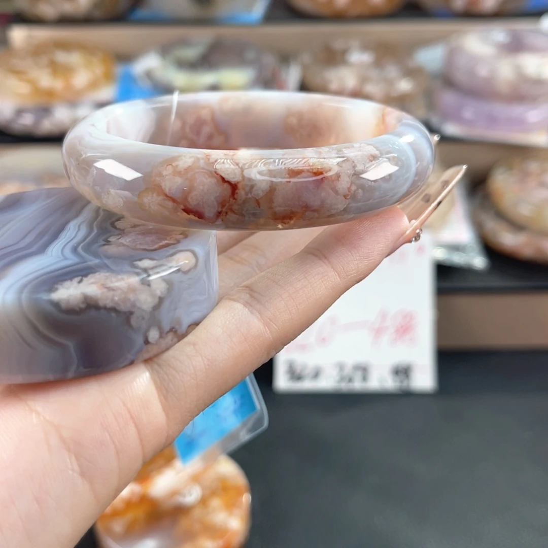 石英质玉未镶嵌手镯60