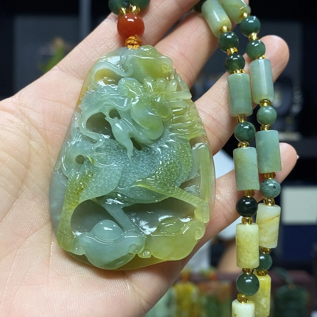 未镶嵌岫玉挂件吊坠