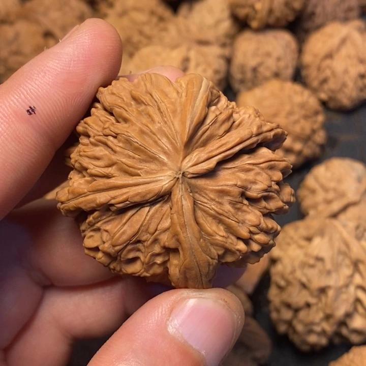 z***x文玩核桃吊坠文玩核桃异形单只