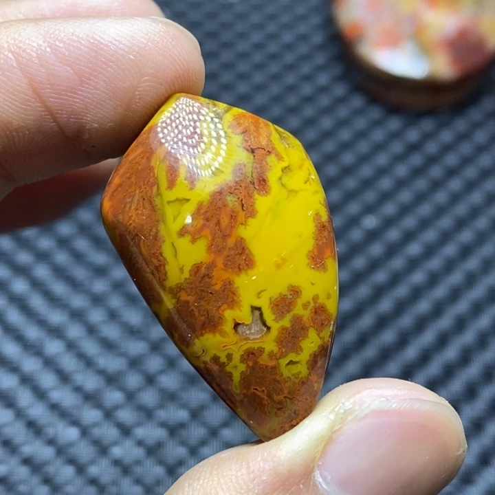 玛瑙/玉髓颈饰未镶嵌留**线