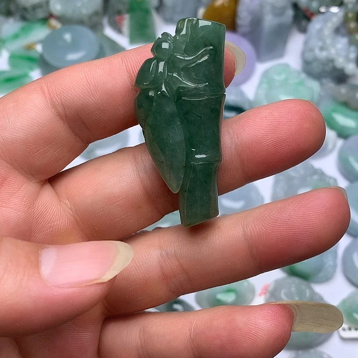 翡翠未镶嵌颈饰天然翡翠