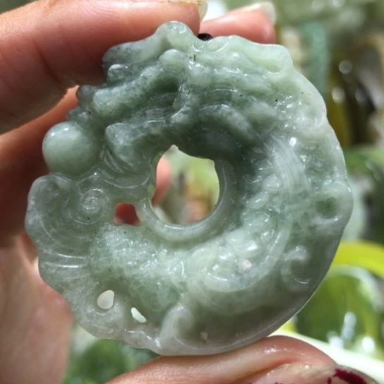 岫玉未镶嵌吊坠吊坠