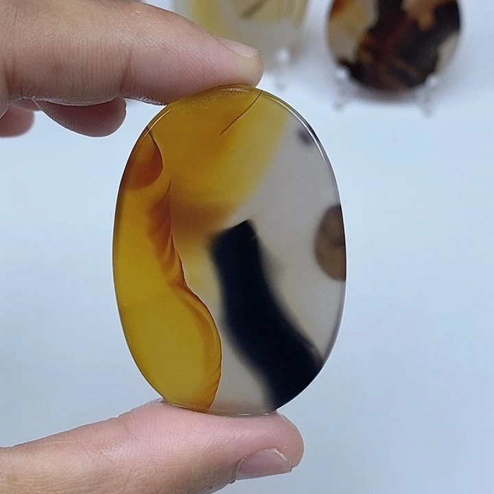 玛瑙/玉髓未镶嵌珠宝半成品