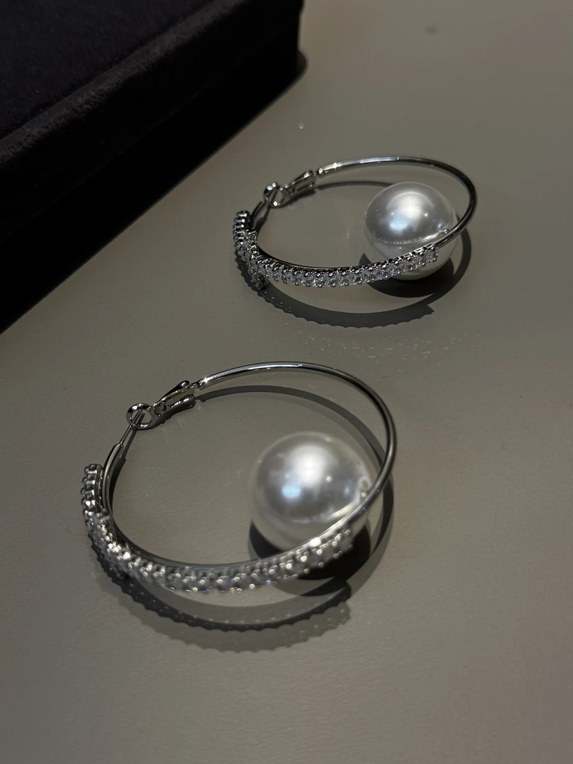 “月光独白”小众买手店设计款圈型微镶满锆珠珠耳环耳饰