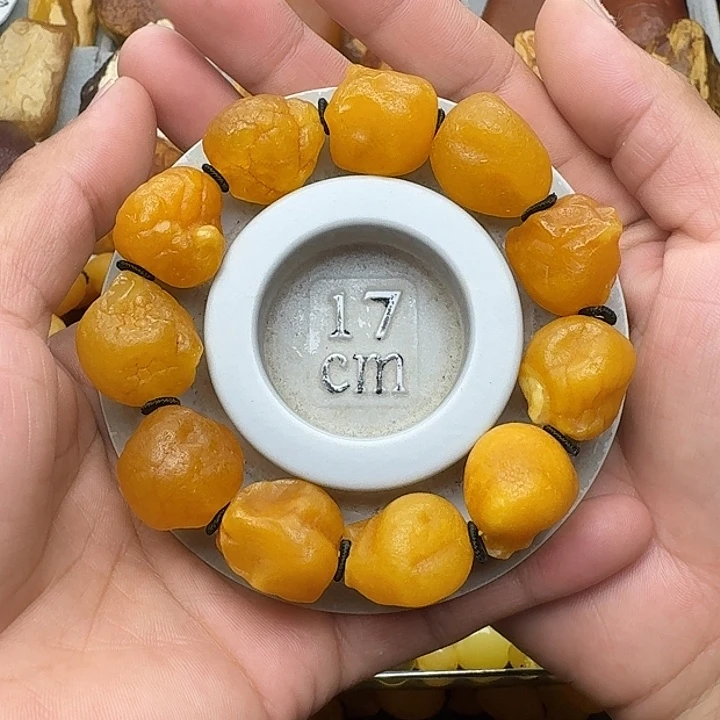 琥珀未镶嵌裸石天然蜜蜡手串