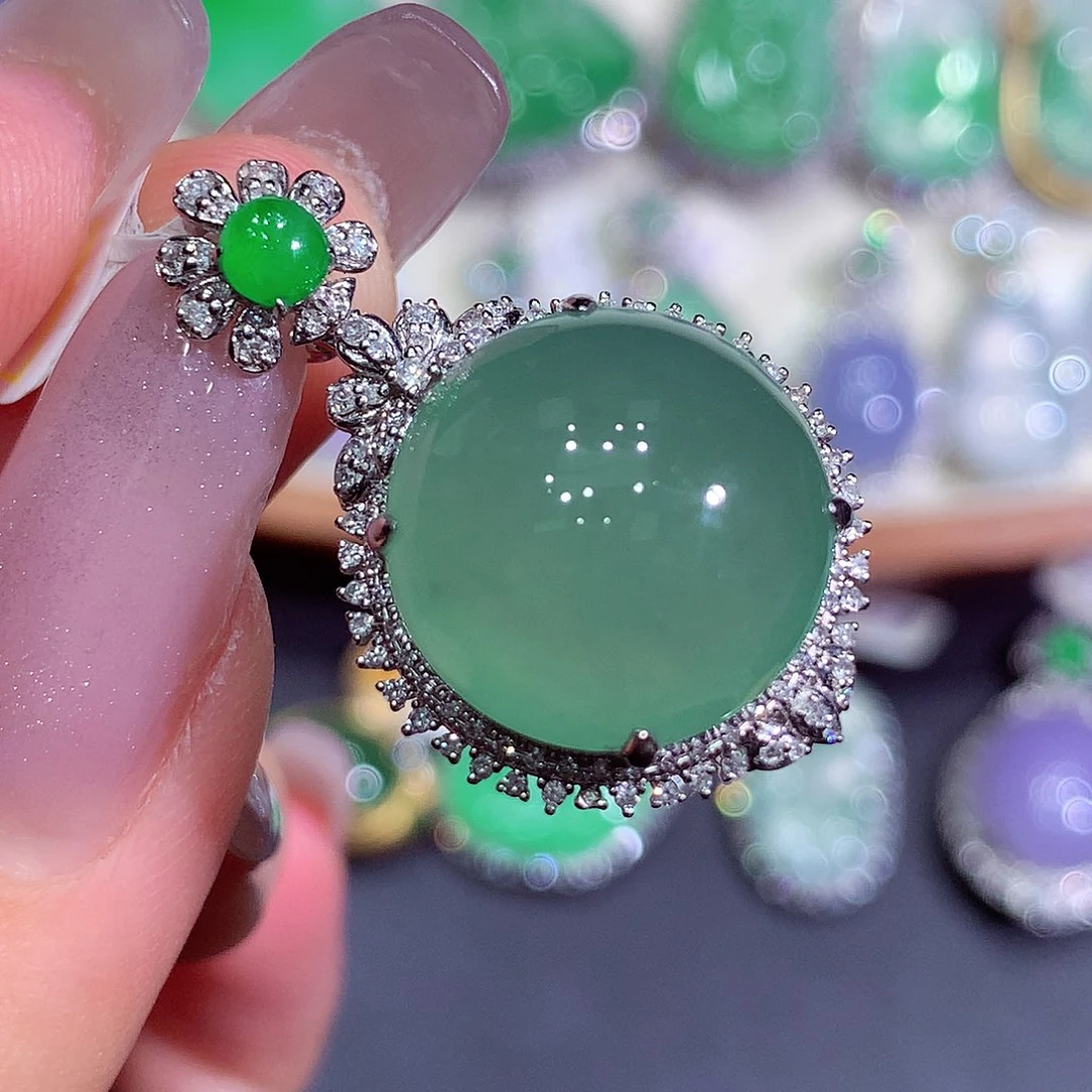 翡翠18K金镶嵌吊坠(不含链)