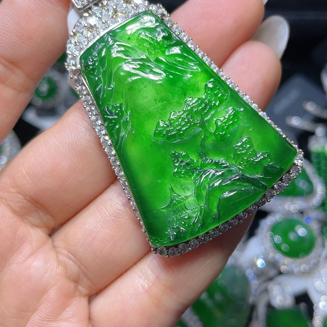 翡翠颈饰银S925镶嵌翡翠