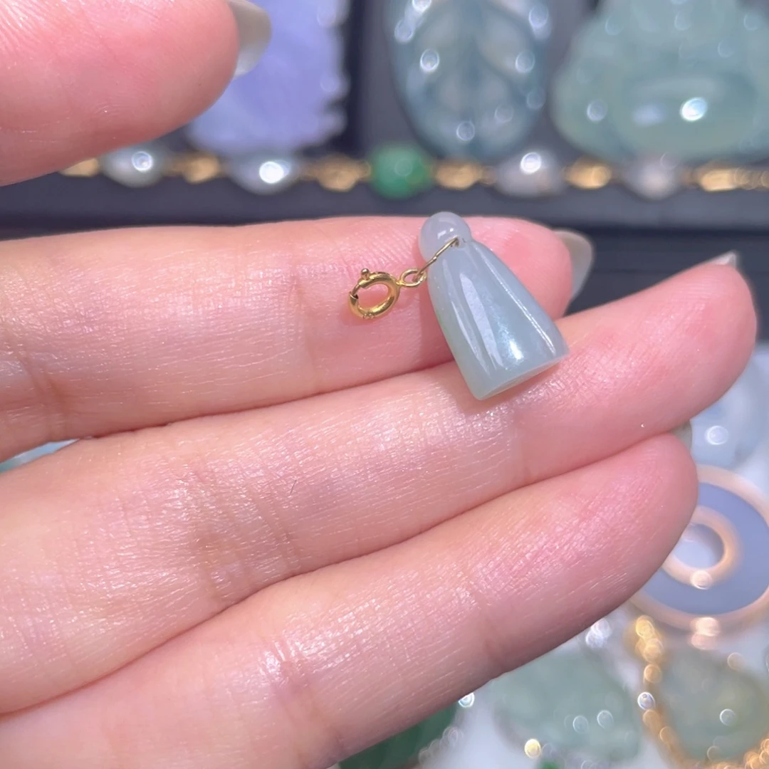 颈饰18K金镶嵌翡翠翡翠