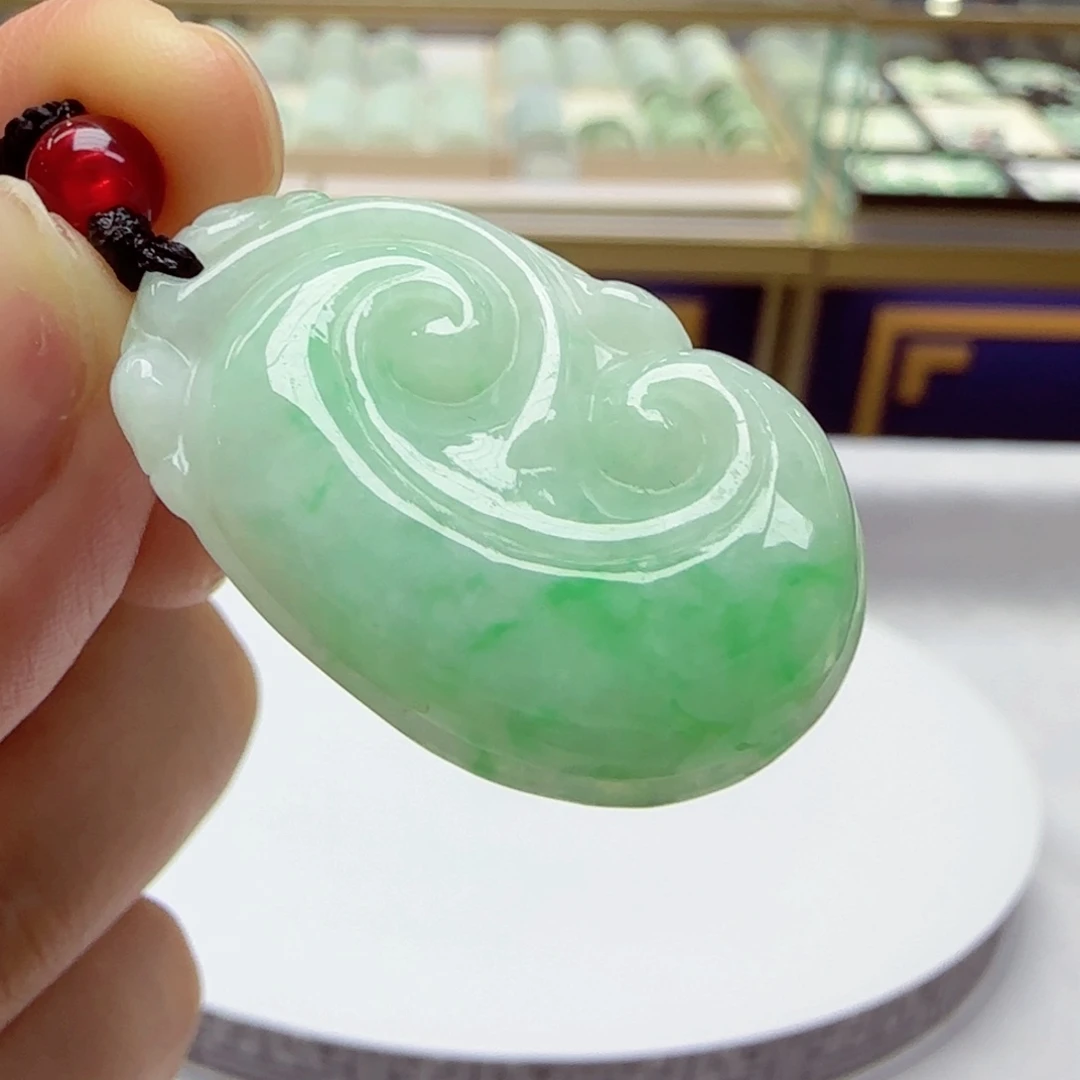 颈饰未镶嵌翡翠如意