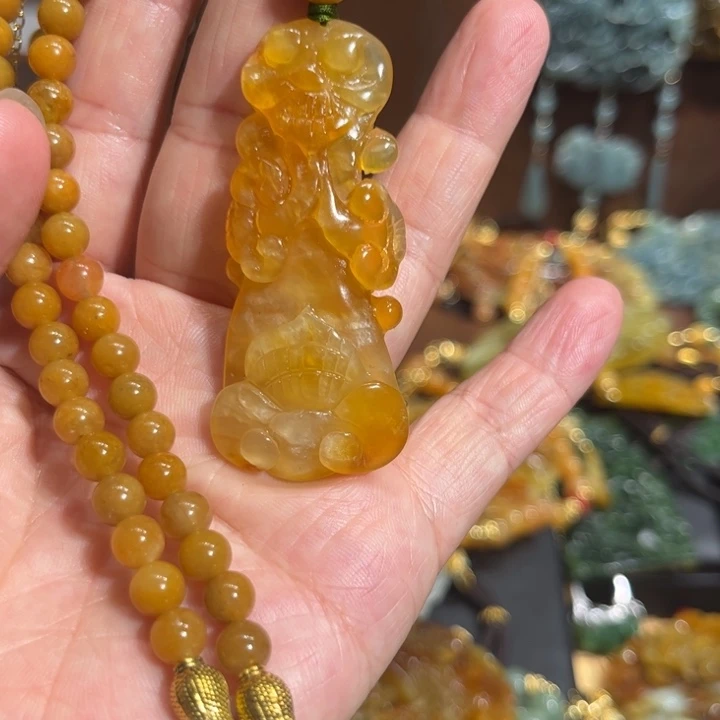 岫玉未镶嵌毛衣链