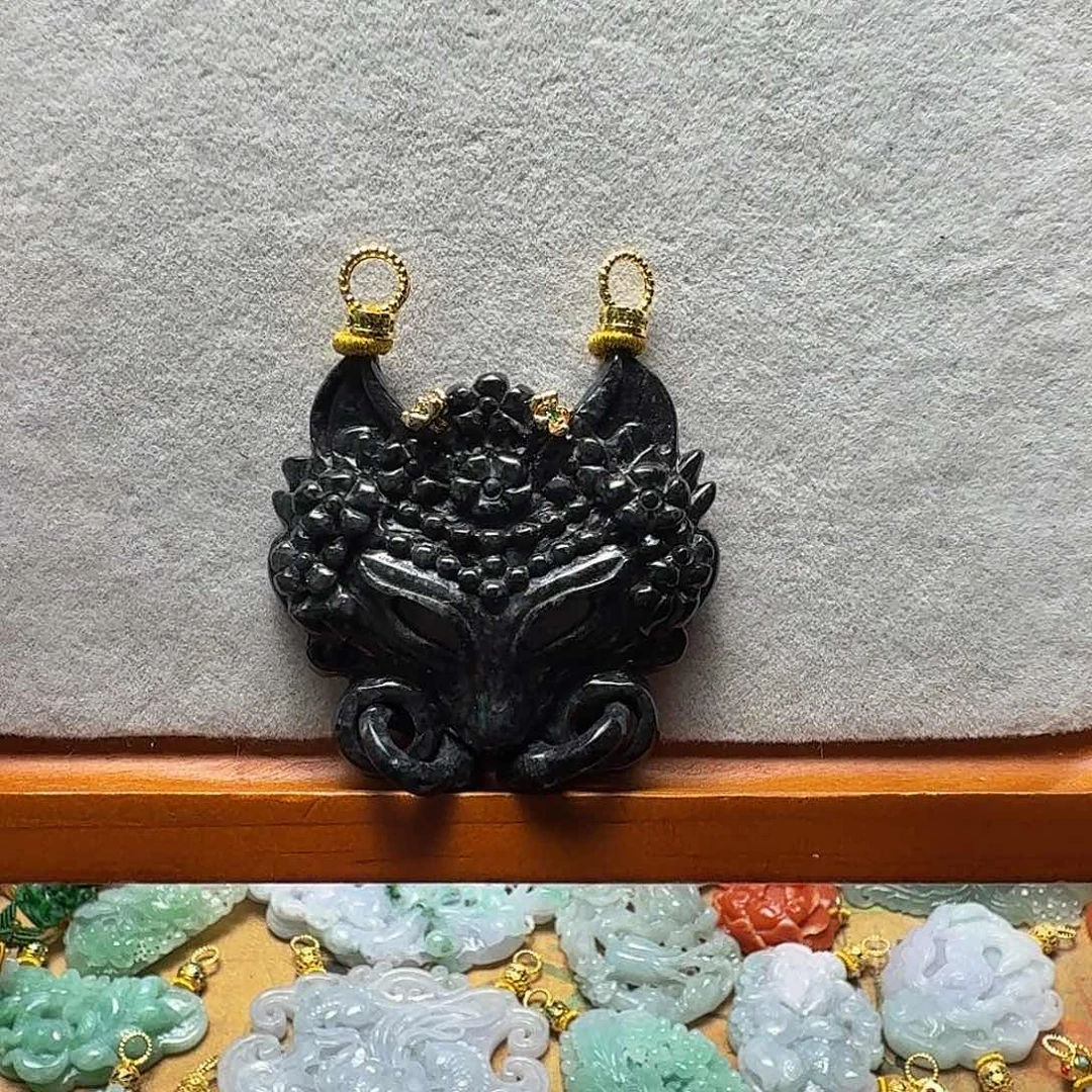 吊坠(赠链)未镶嵌翡翠