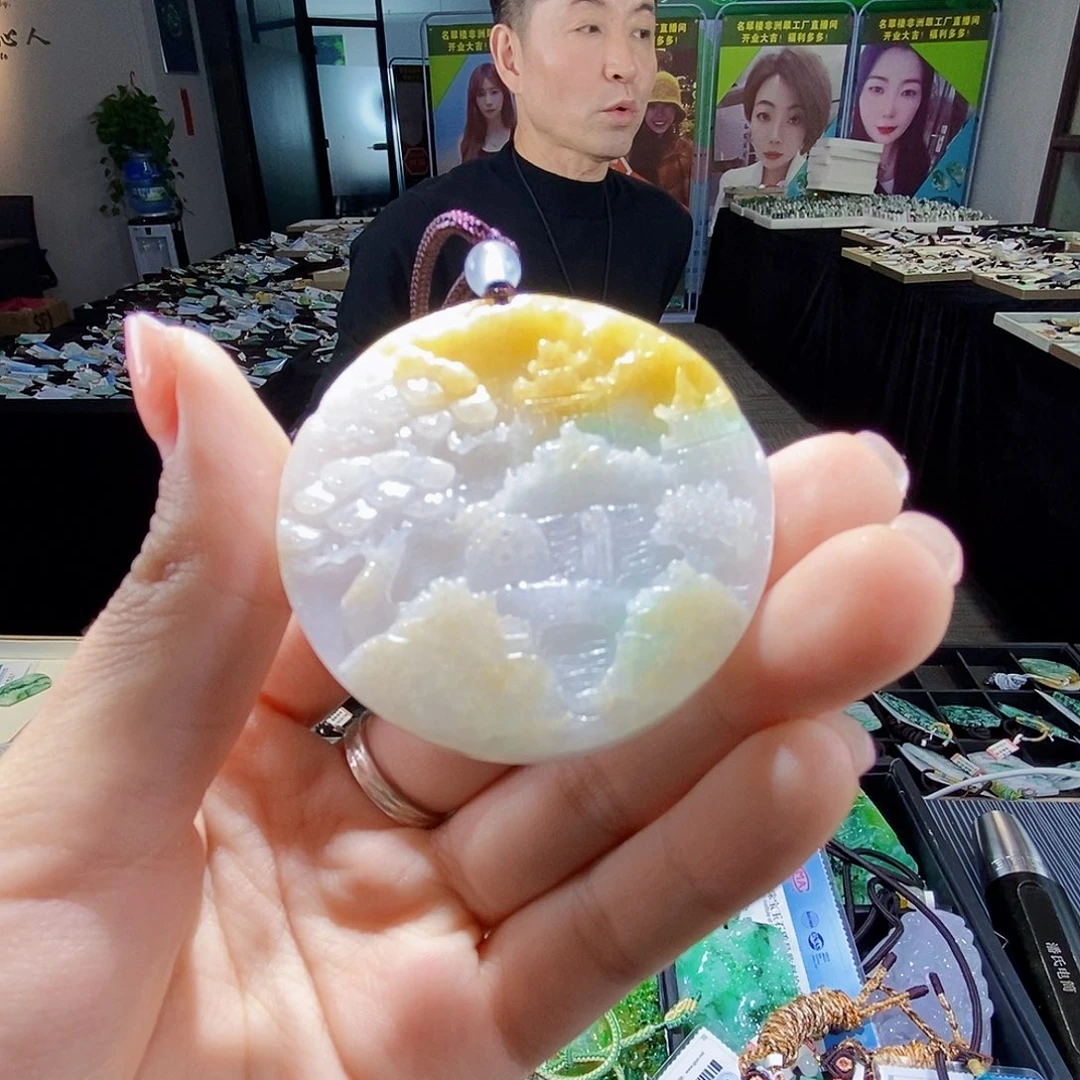 颈饰未镶嵌翡翠翡翠