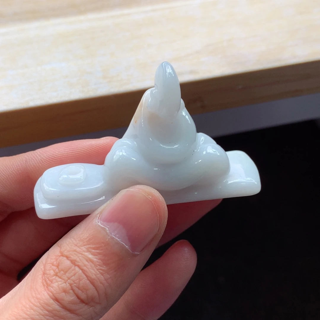 翡翠颈饰未镶嵌吊坠