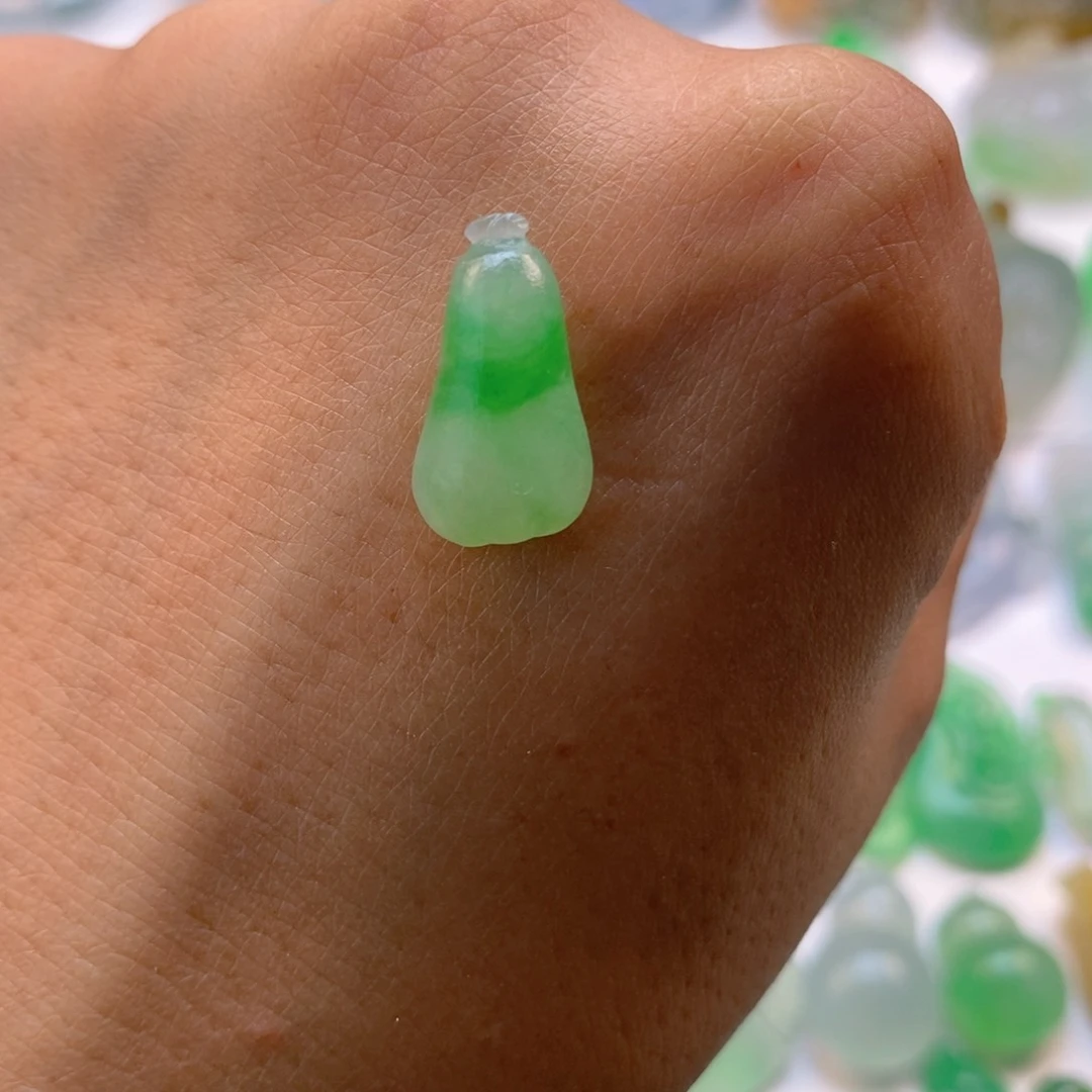 定制翡翠未镶嵌福瓜