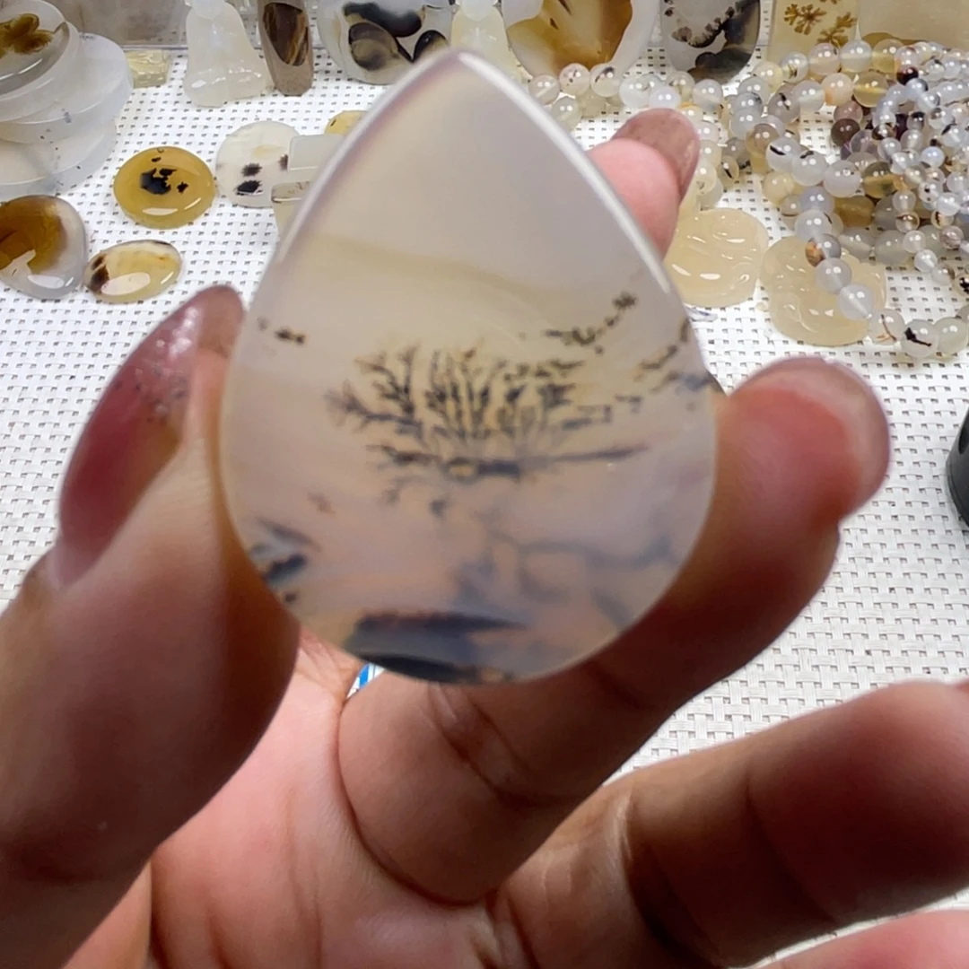 玛瑙/玉髓未镶嵌颈饰