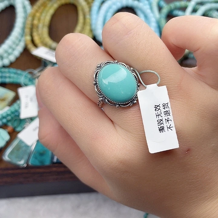 绿松石未镶嵌颈饰