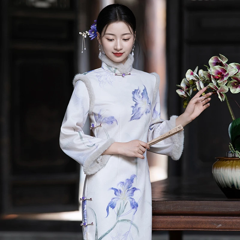 绝美新中式旗袍2025新款日常可穿复古保暖加厚妈妈改良连衣裙秋冬