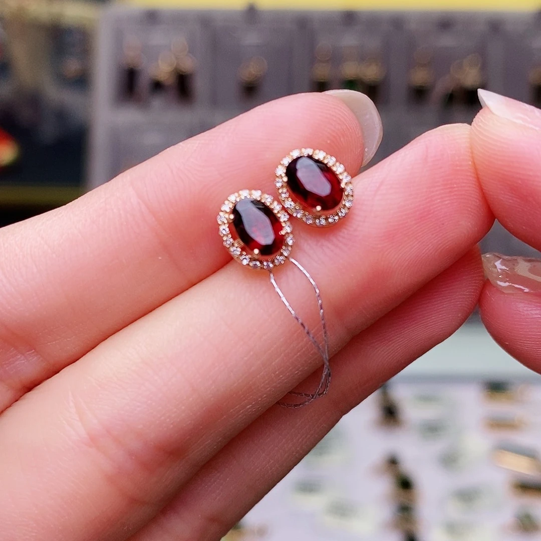 耳钉碧玺18K金镶嵌碧玺