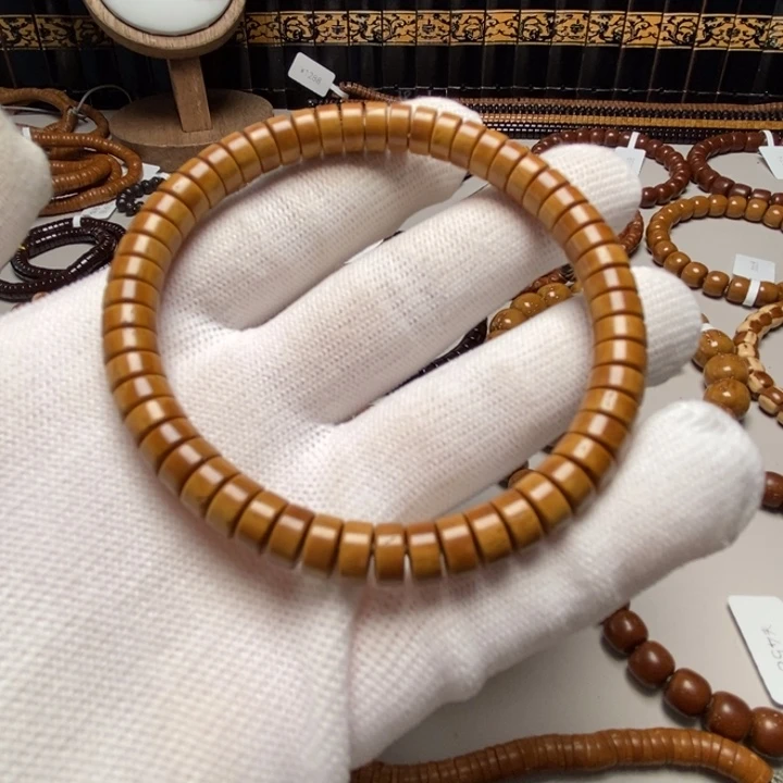 杨***。紫金鼠吊坠药片单圈7